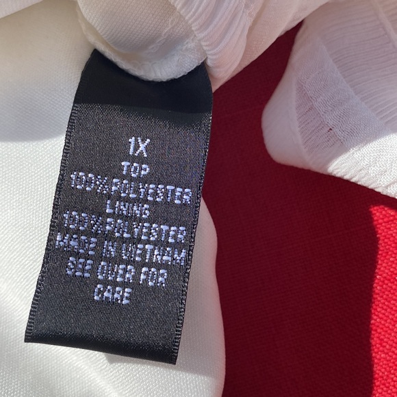 Beautiful AGB Woman Lined Top 1X - Picture 5 of 6